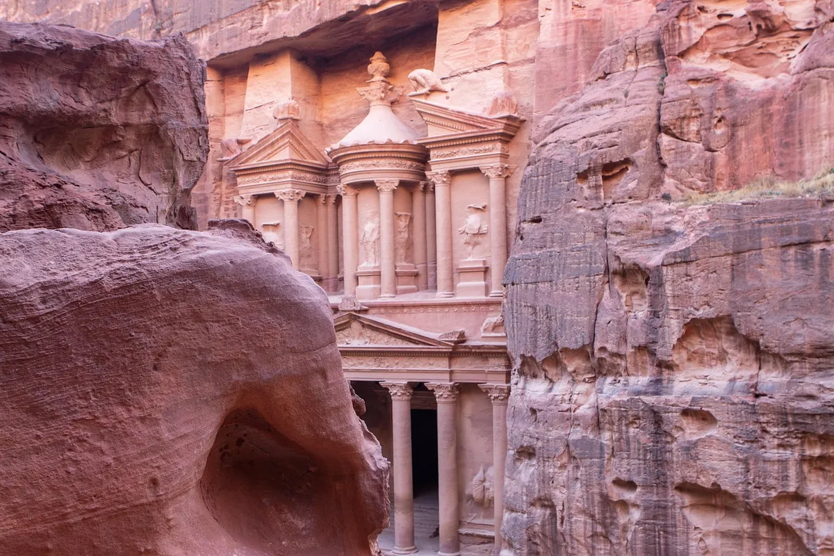 Le Trésor de Pétra vu depuis le défilé du Siq