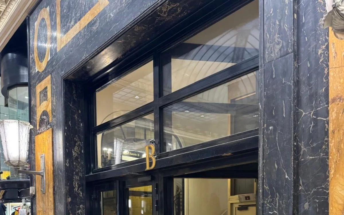 Visa Office, photo 1