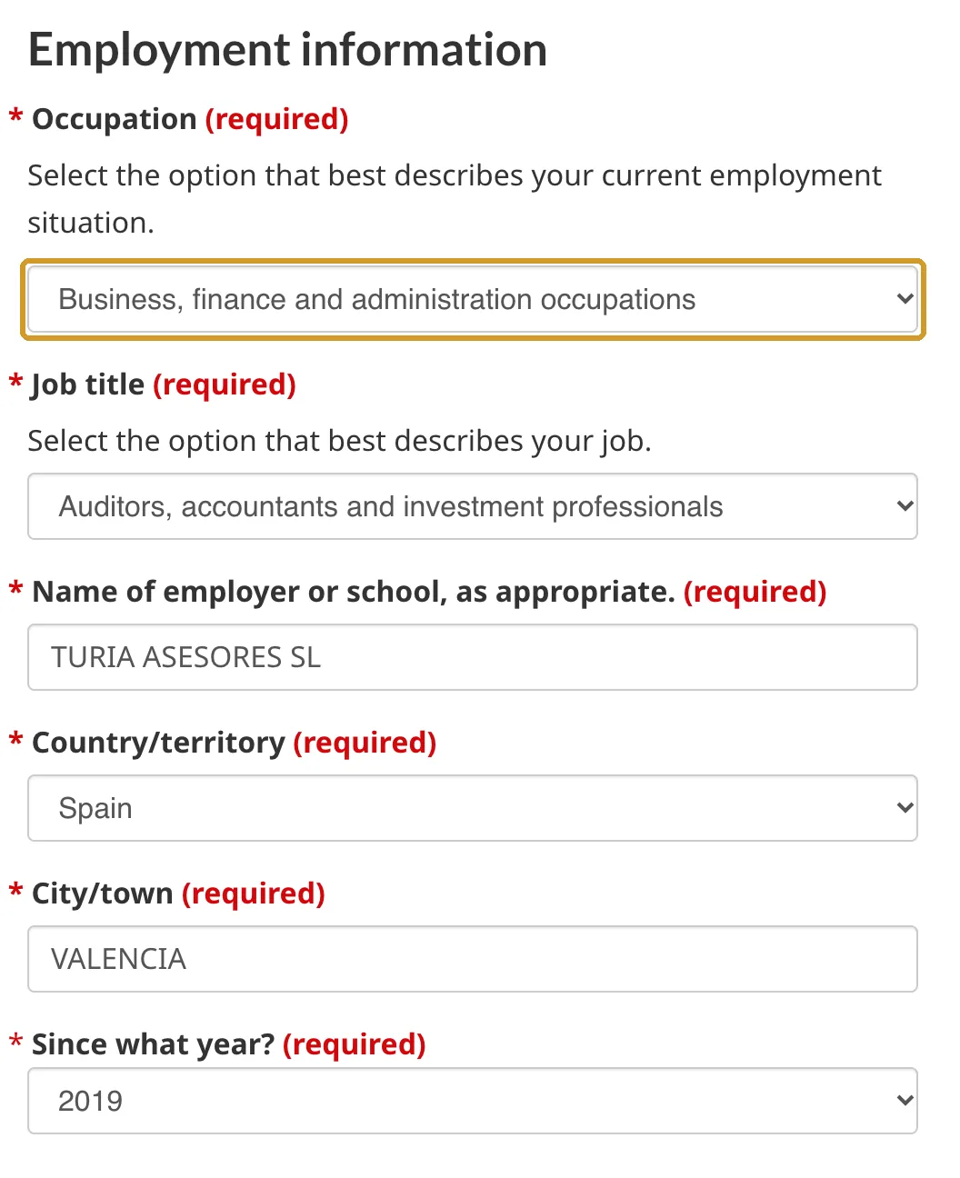 Ocupación, puesto, empresa, país, ciudad y año de inicio
